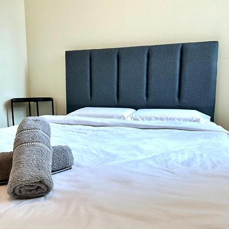 Ijm Condo With Pool #Yoyo Homestay SDK Exteriör bild