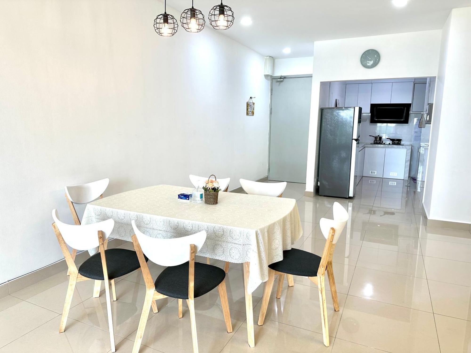 Ijm Condo With Pool #Yoyo Homestay SDK Exteriör bild